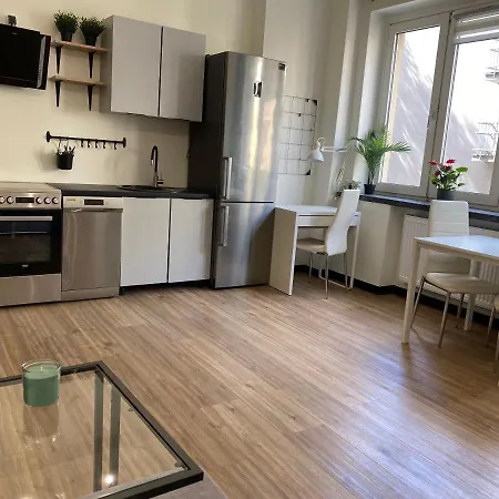 Apartament/kawalerka Dabrowskiego 22 * カトヴィツェ