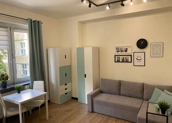 شقة Apartament/kawalerka Dabrowskiego 22 كاتوفيتسه